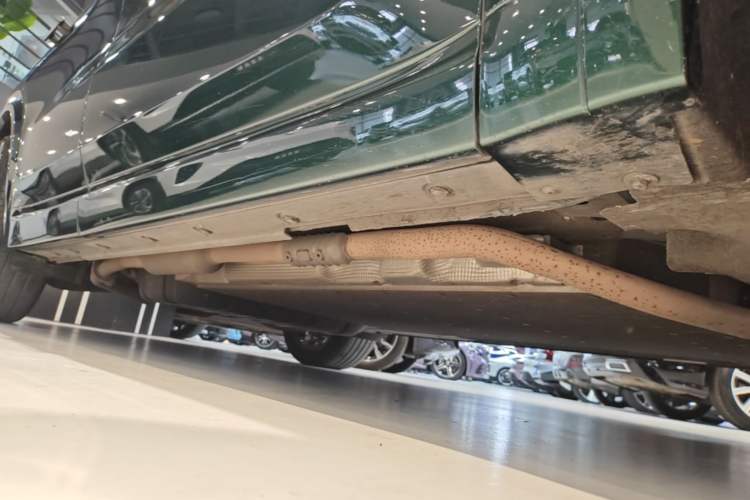 Used Li Auto L8 2023 Max model Right Side Sill