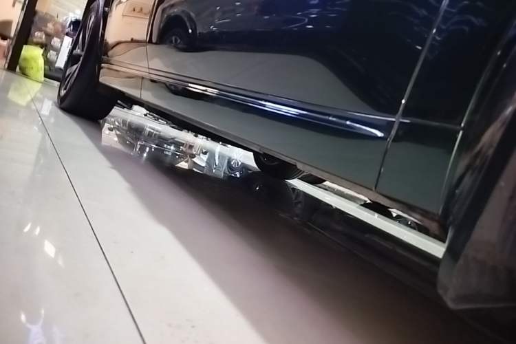 Used Li Auto L8 2023 Pro Model Right Side Sill