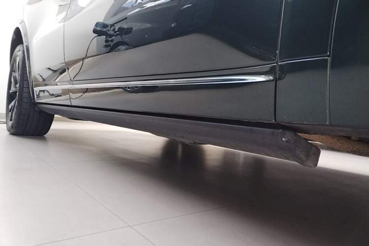 Used Li Auto L8 2023 Pro Model Right Side Sill