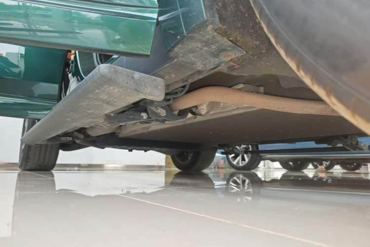 Used Li Auto L8 2023 Pro Model Right Side Sill