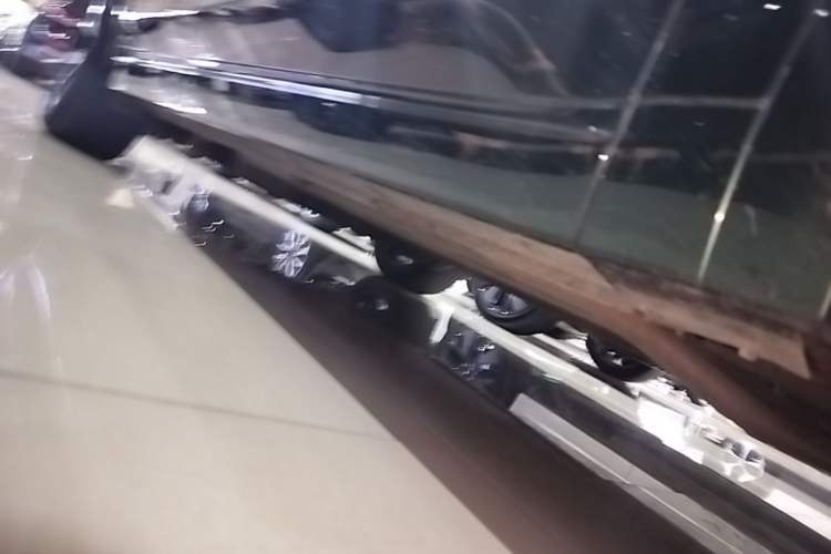 Used Li Auto L8 2023 Pro Model Right Side Sill