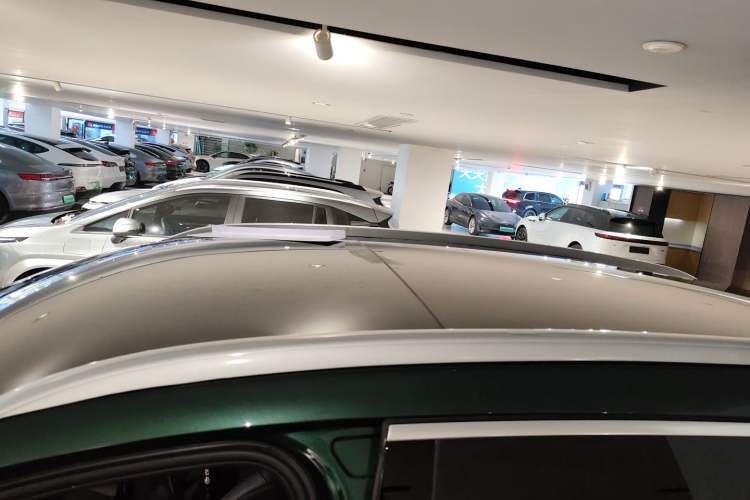 Used Li Auto L8 2023 Pro Model Roof