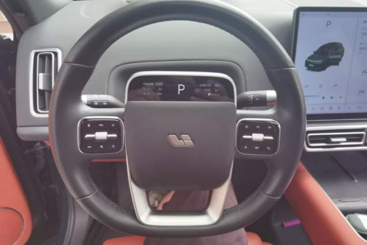 Used Li Auto L8 2023 Pro Model Steering Wheel