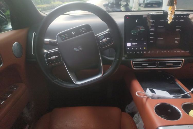 Used Li Auto L8 2023 Pro Model Steering Wheel