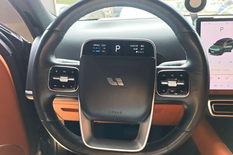 Used Li Auto L8 2023 Pro Model Steering Wheel