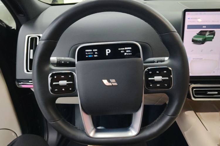 Used Li Auto L8 2023 Pro Model Steering Wheel