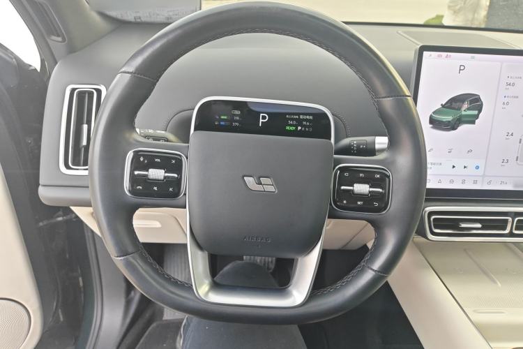 Used Li Auto L8 2023 Pro Model Steering Wheel