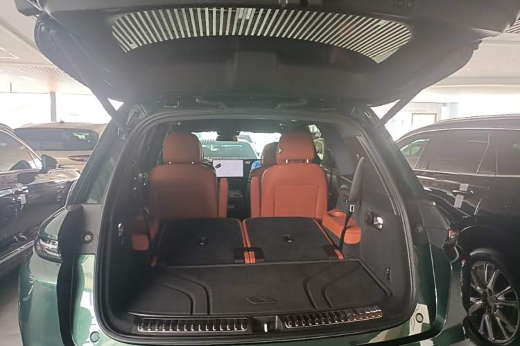 Used Li Auto L8 2023 Pro Model Trunk
