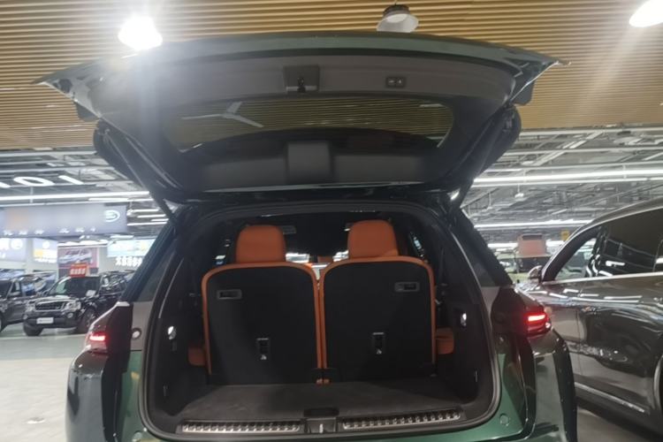Used Li Auto L8 2023 Max model Trunk