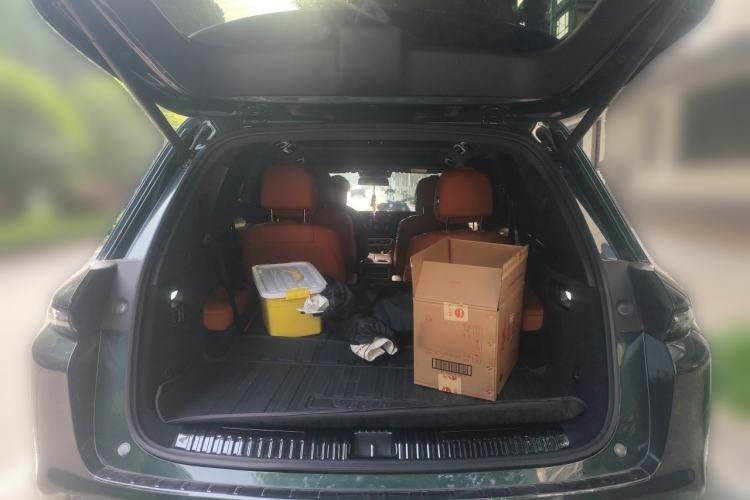 Used Li Auto L8 2023 Pro Model Trunk