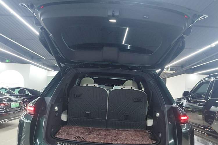 Used Li Auto L8 2023 Max model Trunk
