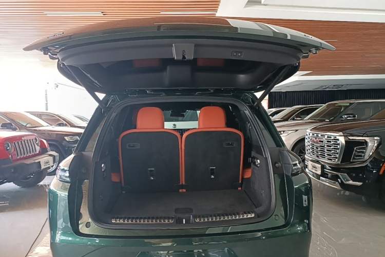 Used Li Auto L8 2023 Max model Trunk