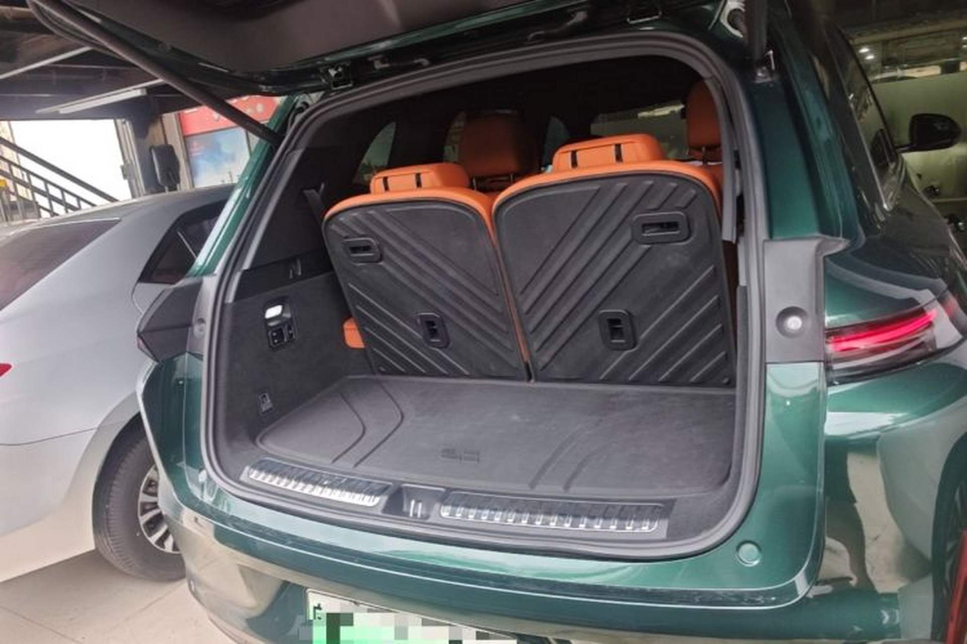 Used Li Auto L8 2023 Pro Model Trunk