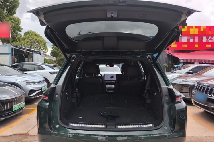 Used Li Auto L8 2023 Max model Trunk