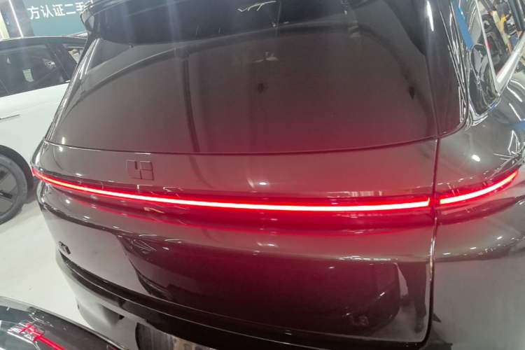 Used Li Auto L8 2023 Pro Model Trunk