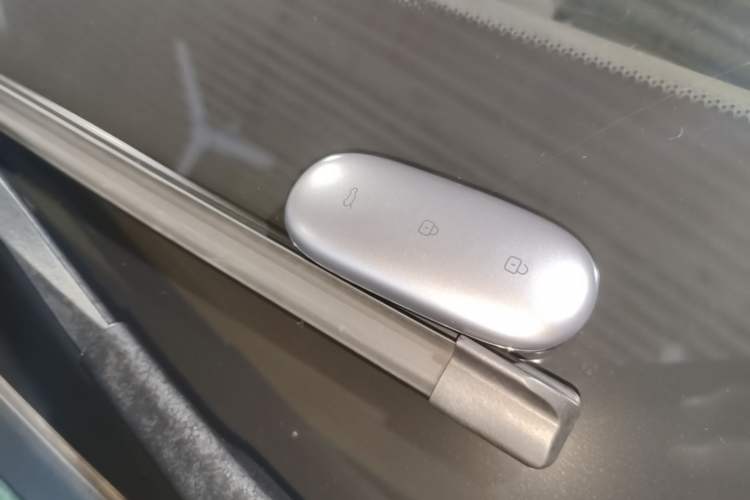 Used Li Auto L8 2023 Max model Vehicle Key