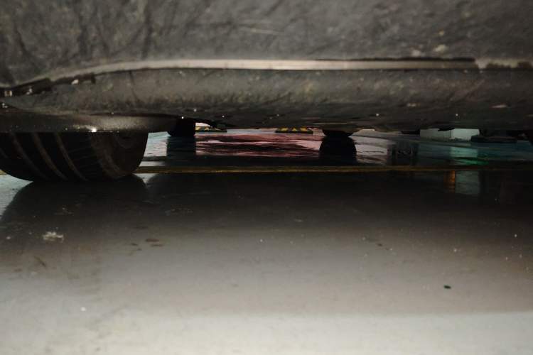 Used Li Auto L8 2023 Pro Model Chassis Front Right
