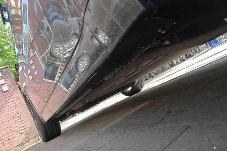 Used Li Auto L8 2023 Pro Model Chassis Front Right