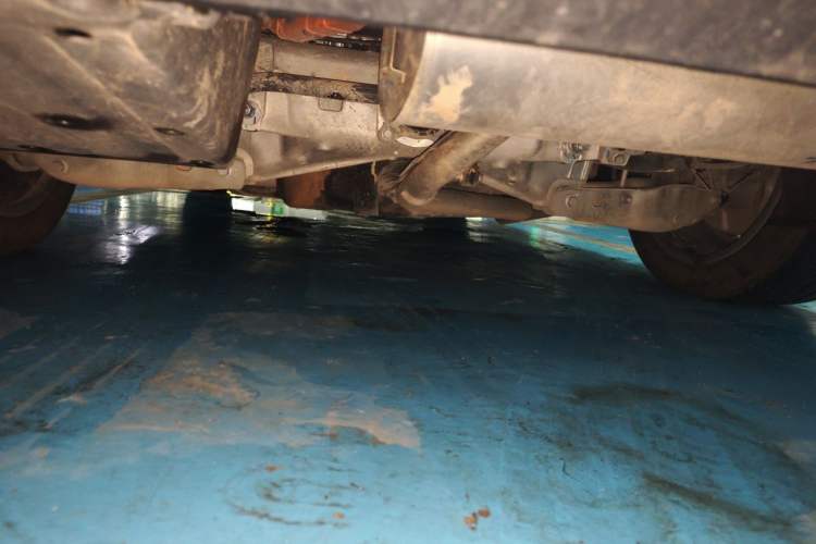 Used Li Auto L8 2023 Pro Model Chassis Rear