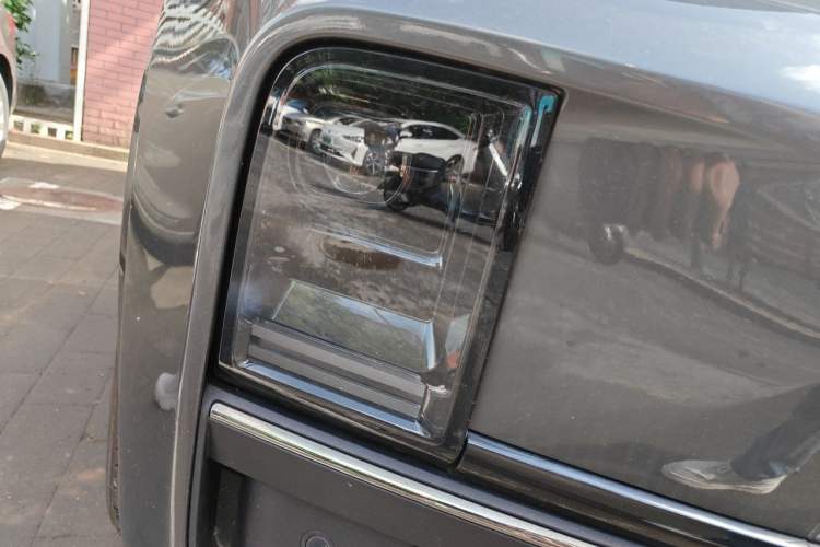 Used Li Auto L8 2023 Pro Model Right Front Headlight