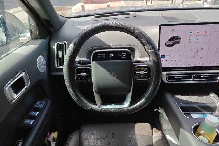 Used Li Auto L8 2023 Pro Model Steering Wheel