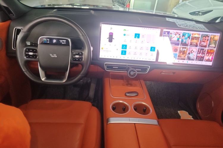Used Li Auto L8 2023 Max model Center Console