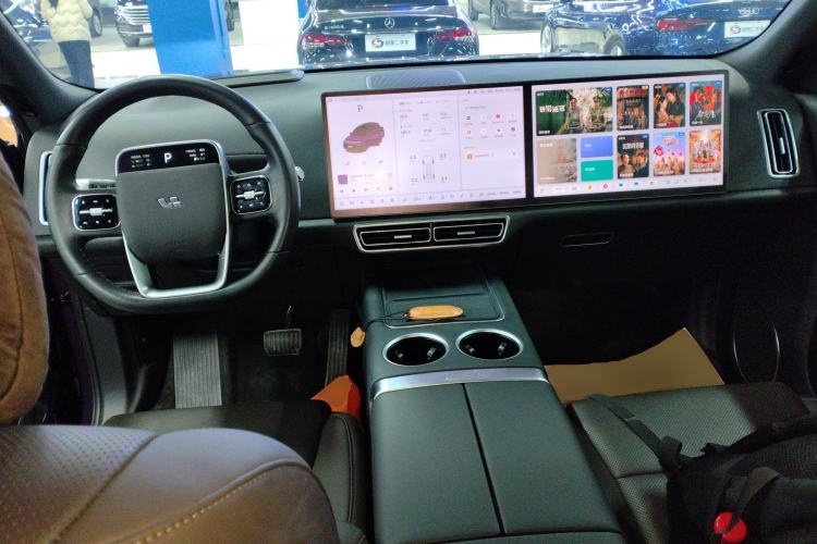 Used Li Auto L8 2023 Air model Center Console