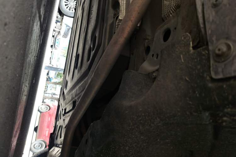 Used Li Auto L8 2023 Pro Model Chassis Front Right