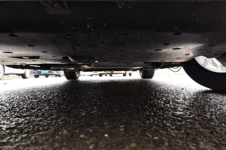 Used Li Auto L8 2023 Pro Model Chassis Front