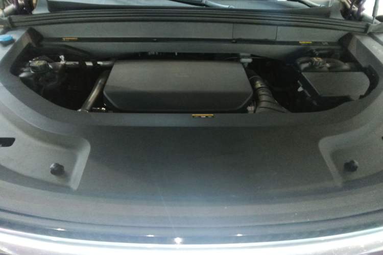 Used Li Auto L8 2023 Max model Engine Bay
