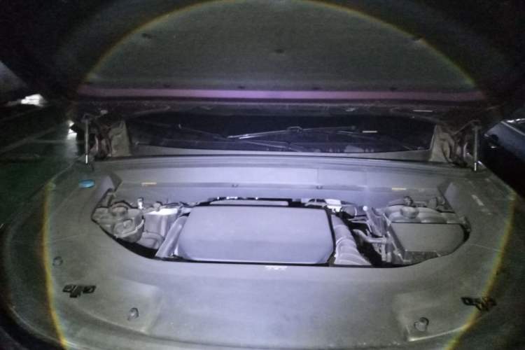 Used Li Auto L8 2023 Pro Model Engine Bay