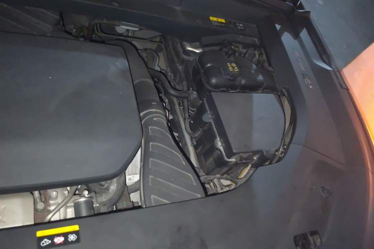 Used Li Auto L8 2023 Max model Engine Bay Left