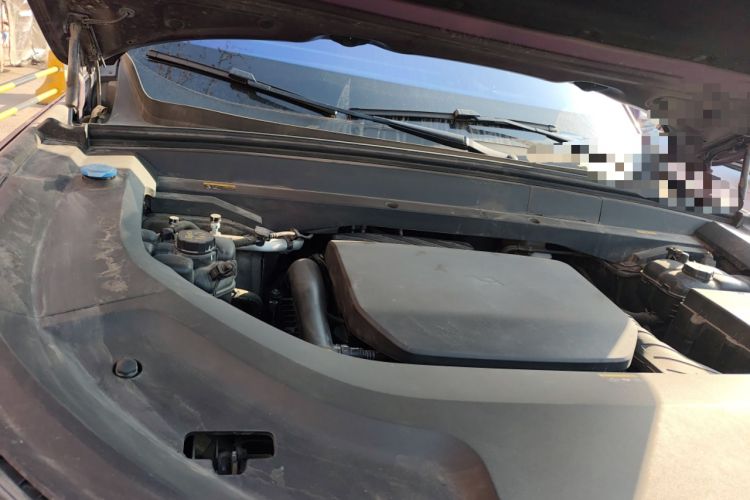 Used Li Auto L8 2023 Max model Engine Bay Right
