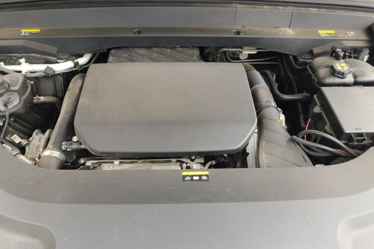 Used Li Auto L8 2023 Pro Model Engine Bay