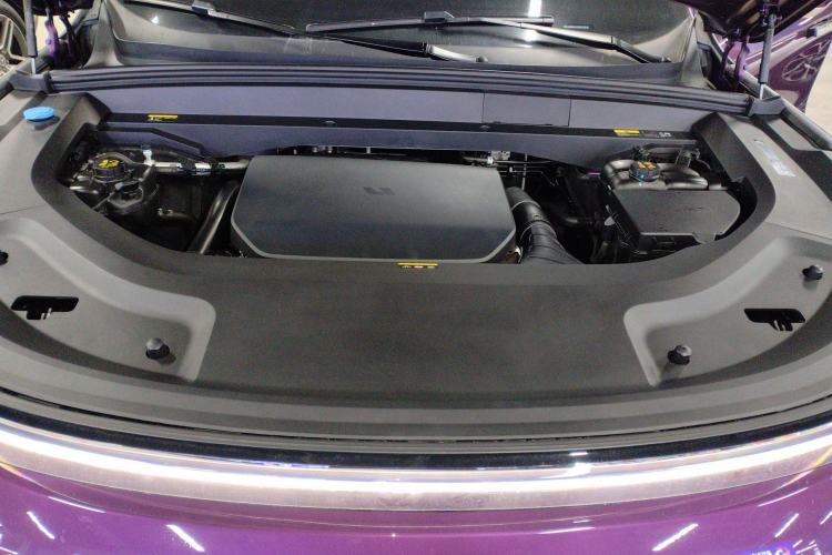 Used Li Auto L8 2023 Air model Engine Bay