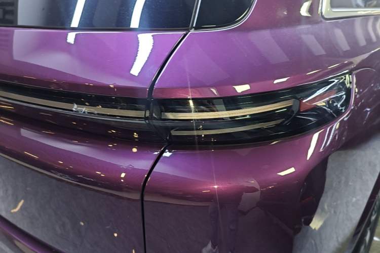 Used Li Auto L8 2023 Air model Exterior 2