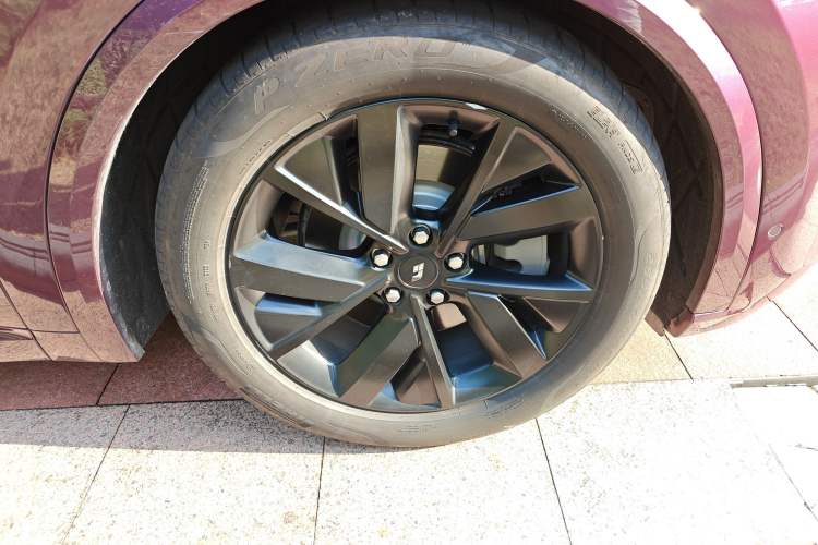 Used Li Auto L8 2023 Pro Model Exterior 7