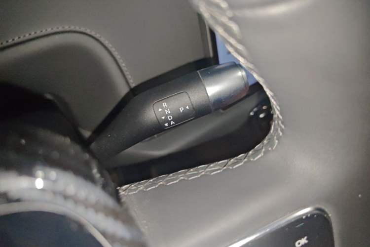 Used Li Auto L8 2023 Air model Gear Lever