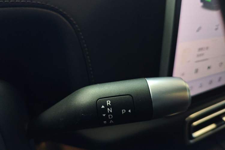 Used Li Auto L8 2023 Air model Gear Lever