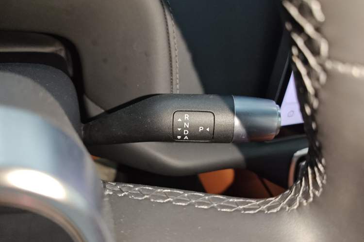 Used Li Auto L8 2023 Pro Model Gear Lever