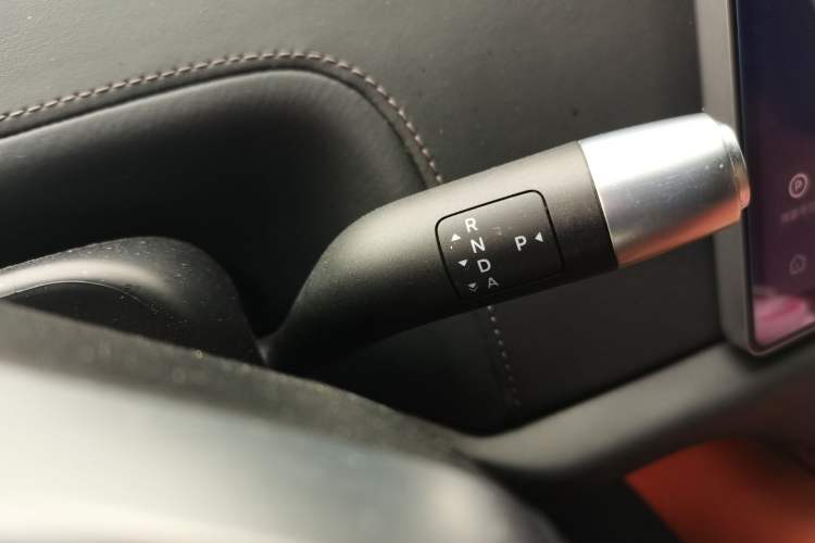 Used Li Auto L8 2023 Pro Model Gear Lever