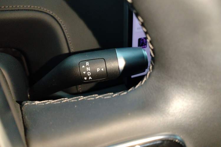 Used Li Auto L8 2023 Air model Gear Lever
