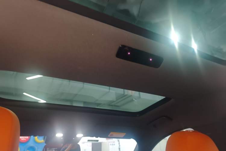 Used Li Auto L8 2023 Pro Model Headliner