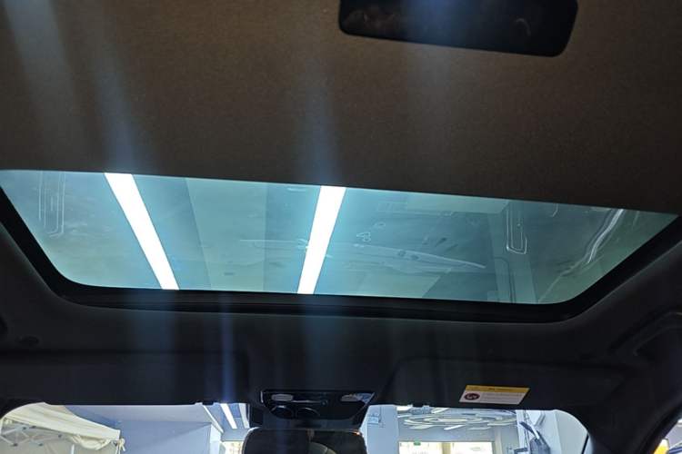 Used Li Auto L8 2023 Air model Headliner
