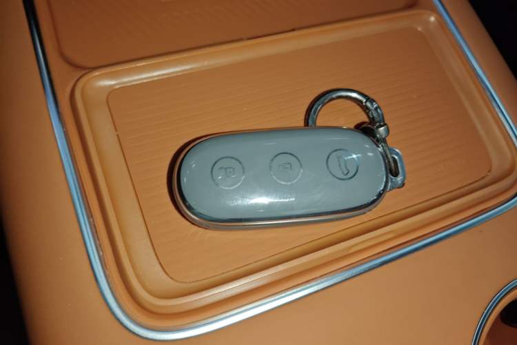Used Li Auto L8 2023 Pro Model Interior 1
