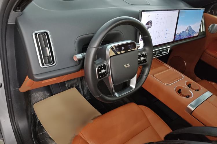 Used Li Auto L8 2023 Pro Model Interior 2