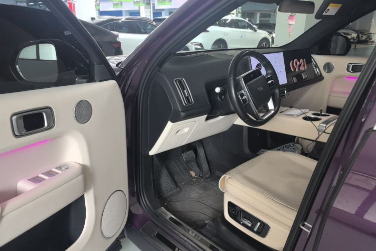 Used Li Auto L8 2023 Pro Model Interior 3