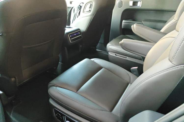 Used Li Auto L8 2023 Pro Model Interior 4