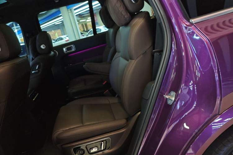 Used Li Auto L8 2023 Air model Interior 4
