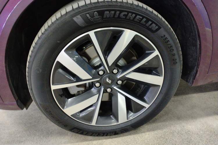Used Li Auto L8 2023 Air model Left Front Wheel Hub